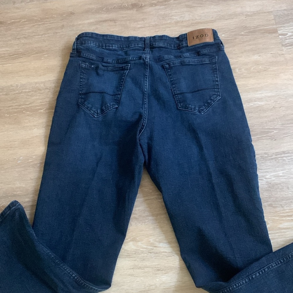 IZOD STRAIGHT FIT JEANS - Picture 6 of 7